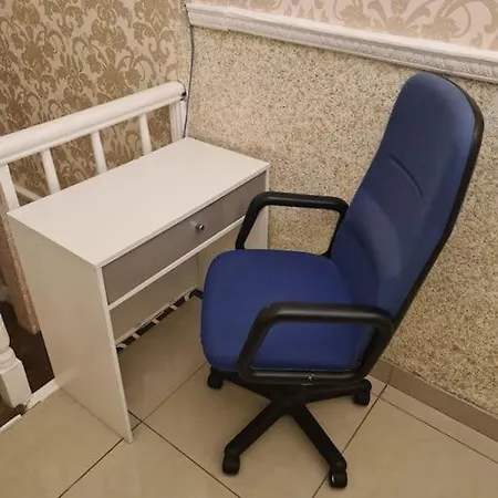 Entire Floor Based In Centre